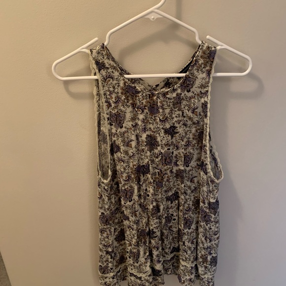 2 pack red and white/violet boho tank tops - Picture 4 of 10